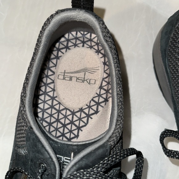 Vibram Dansko Nursing shoes size 39 - Picture 2 of 4